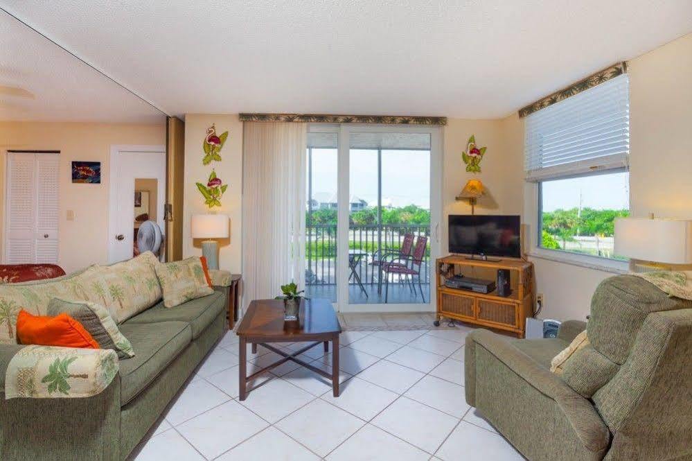 Resortquest At Bonita Beach And Tennis Club Bonita Springs Exterior photo