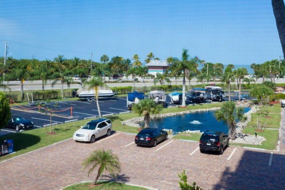 Resortquest At Bonita Beach And Tennis Club Bonita Springs Exterior photo